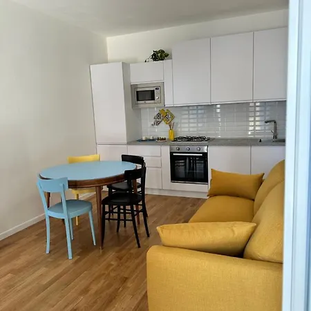 Casa Federico Nyaraló Porto Recanati